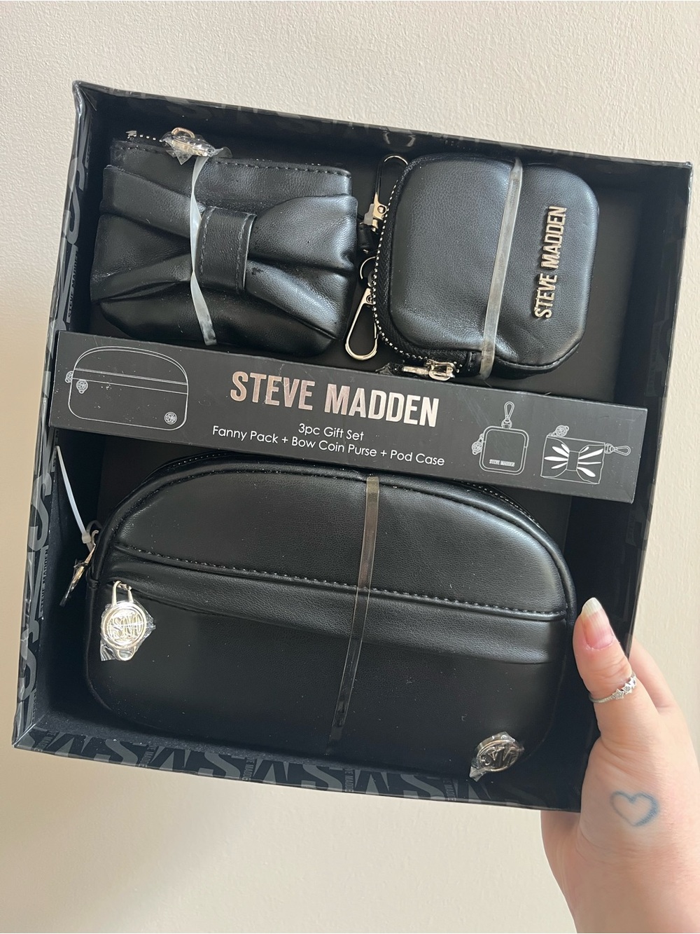 Steve Madden fanny pack set